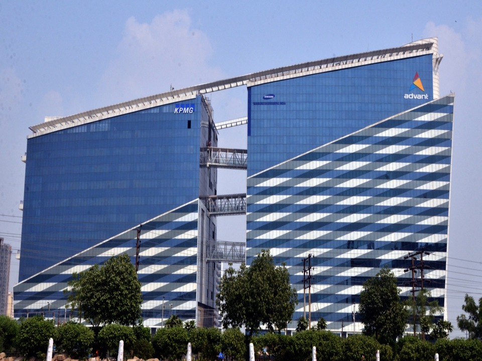 Saint Gobain  KBT 140 Nano Blue Blue Frost I Saint gobain I DGU I Double Glazed Unit