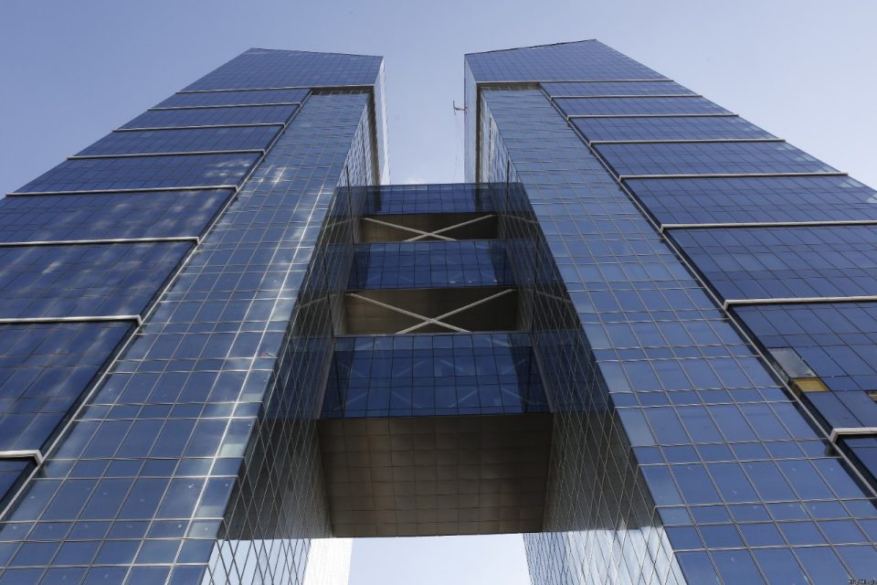 Neutral 60 I Neutral l SunGuard® High Performance I Guardian Glass