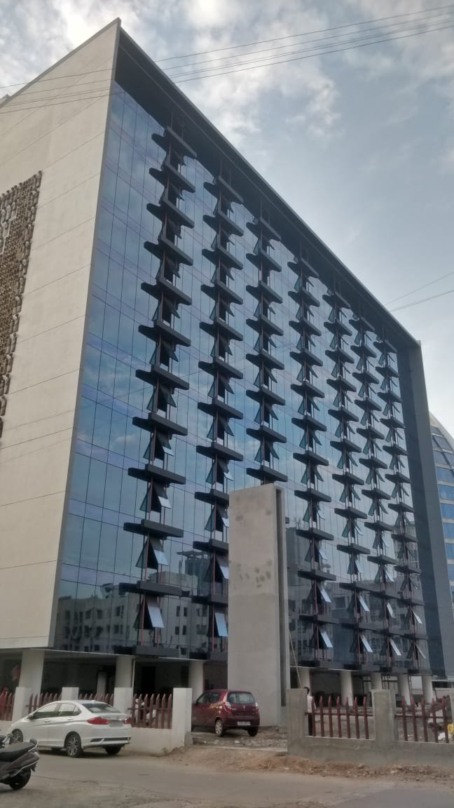 Monnet Plaza - Baroda