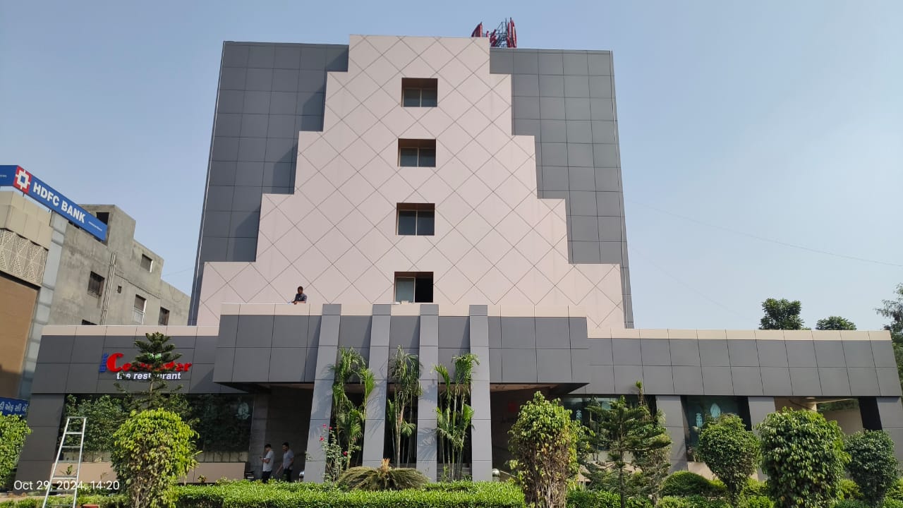 Lords Hotel - Ankleshwar